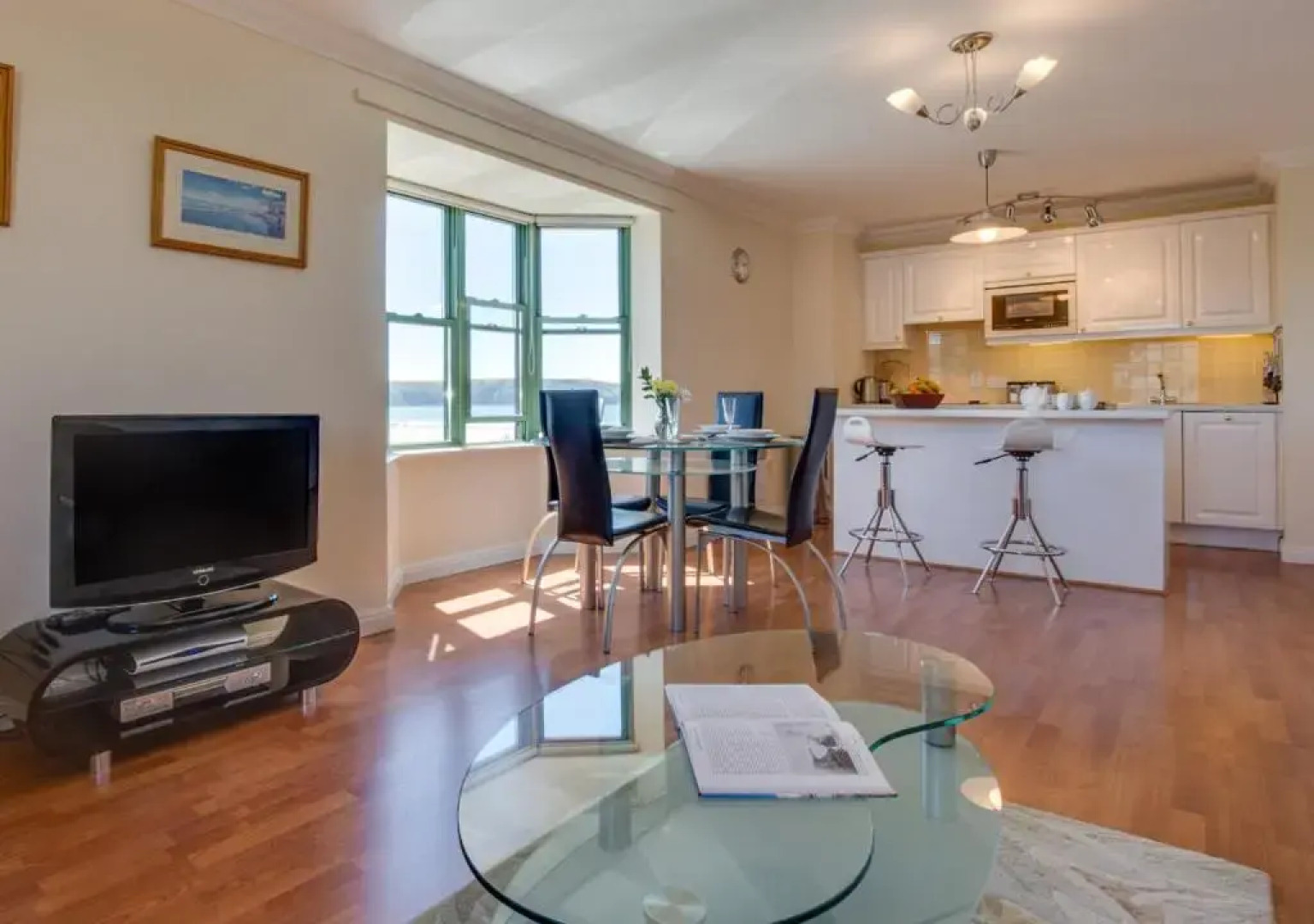 32 St Brides Bay View Apts