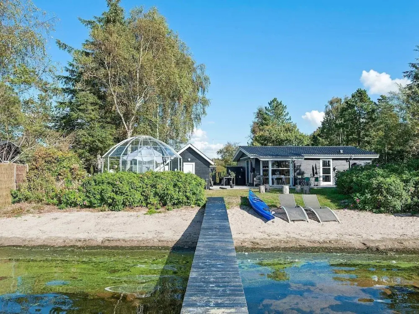 Stunning Lakeside Holiday Home in Skanderborg