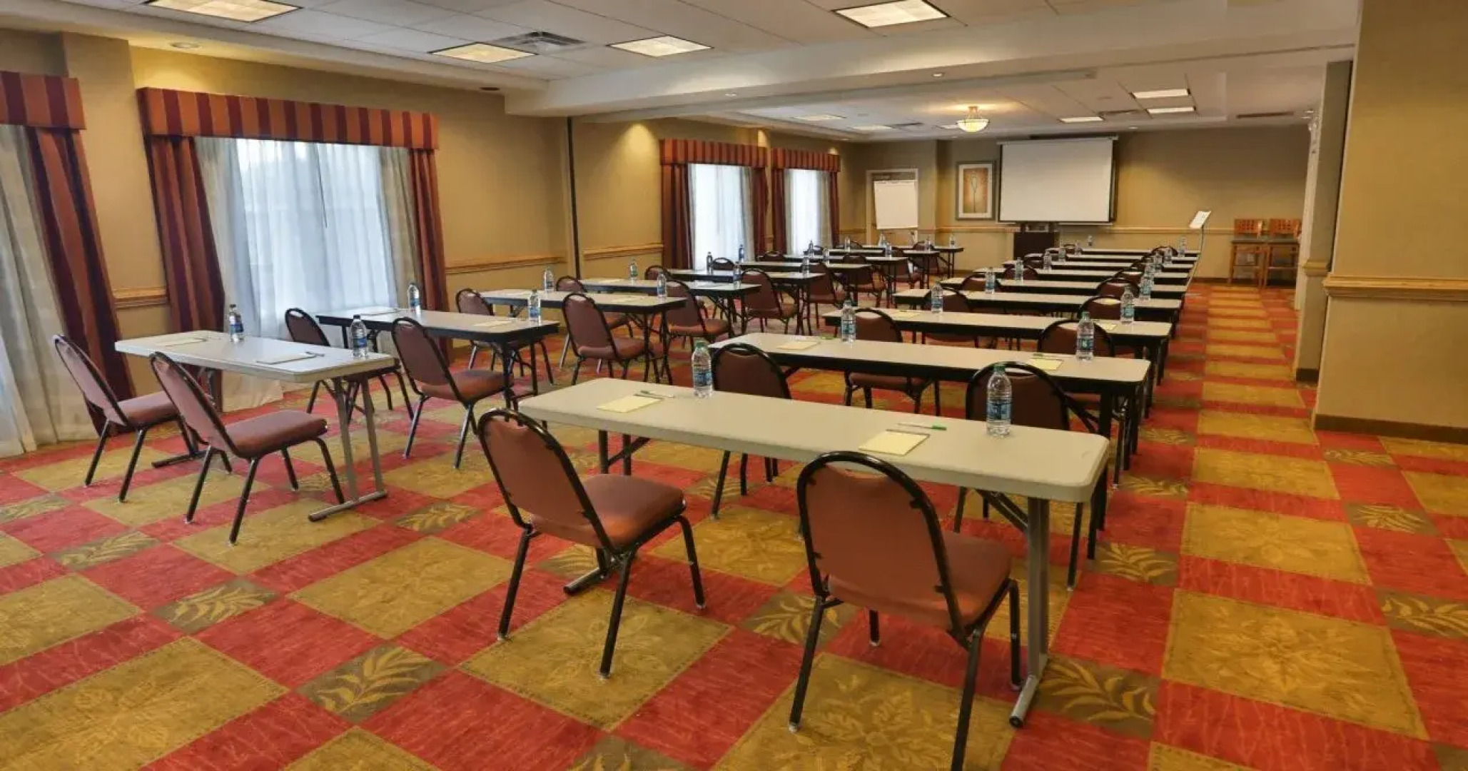 Holiday Inn Express & Suites Asheville Downtown by IHG