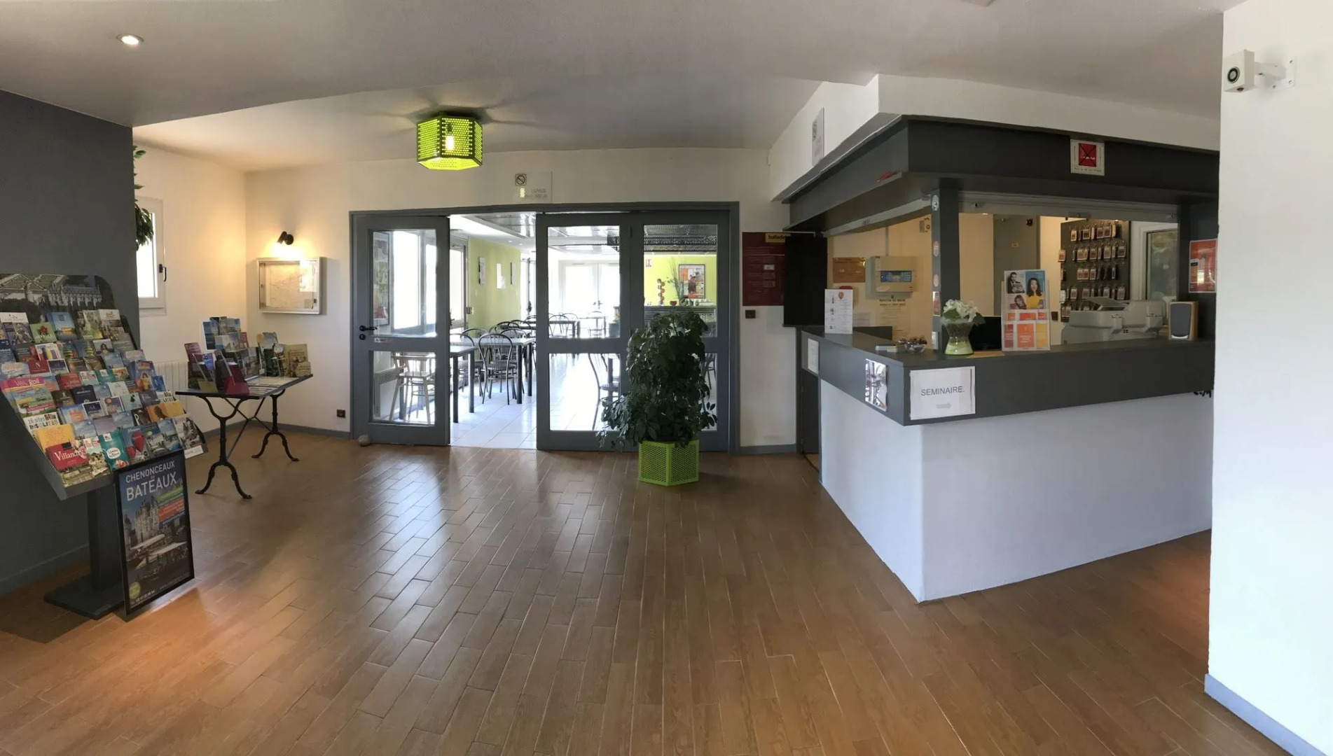 initial by balladins Tours Sud