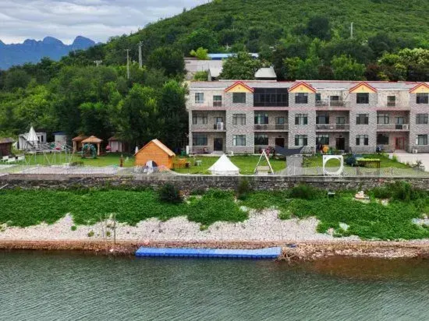 Xi Yan Xiao Zhu Homestay