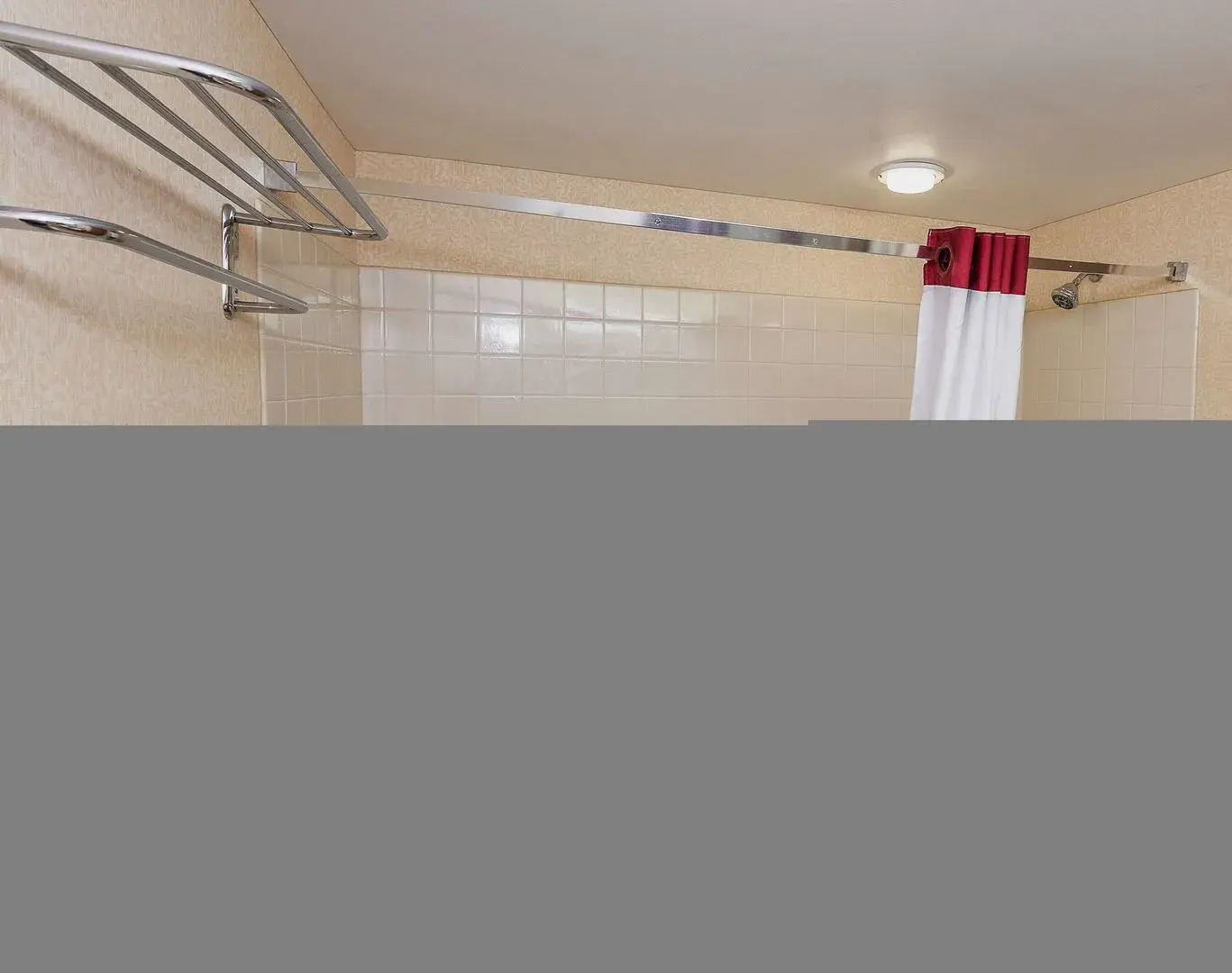 Red Roof Inn & Suites Mt Holly - McGuire AFB