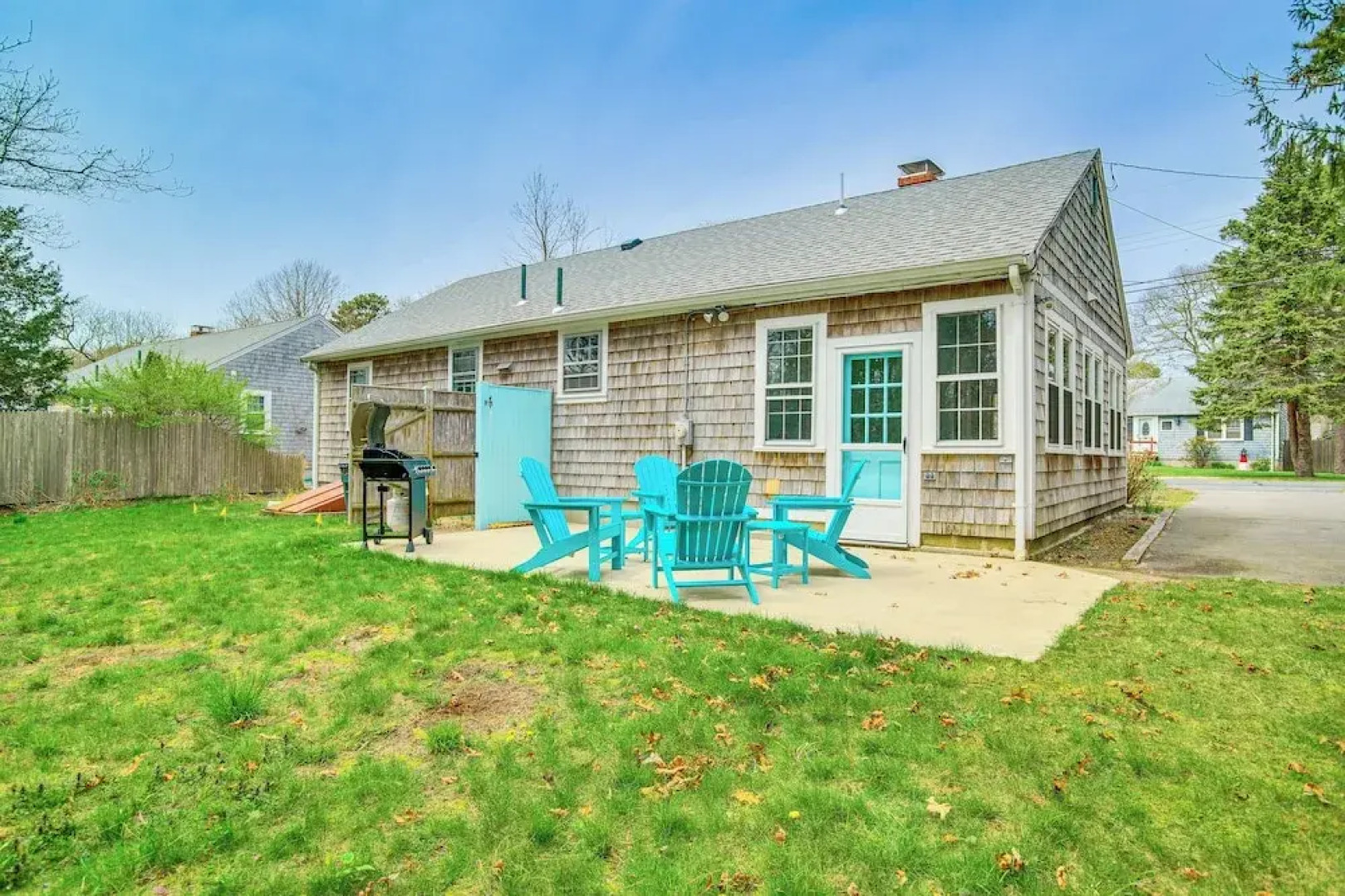 South Dennis Vacation Rental ~ 5 Mi to Beach!