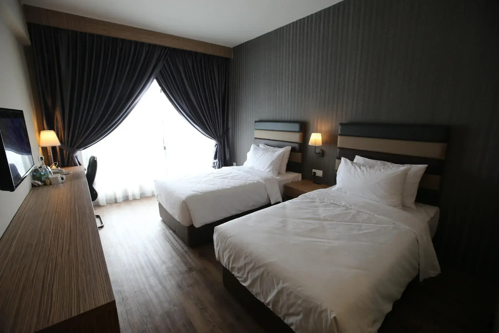 SEM9 Senai ''Formerly Known as Perth Hotel"