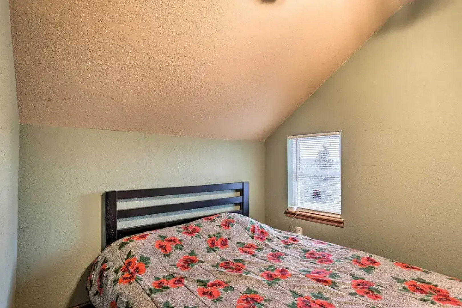 Lovely Black Hills Area Home: Covered Porch & Deck