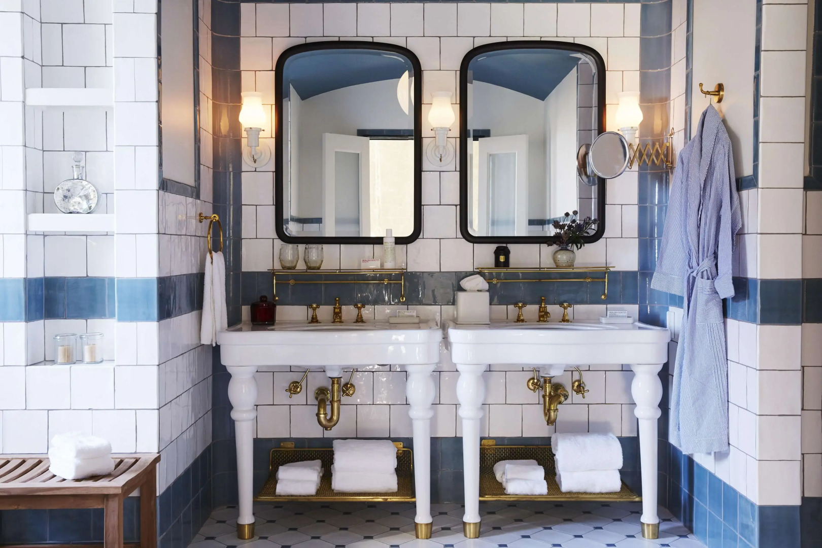 Hotel Emma at Pearl on the Riverwalk