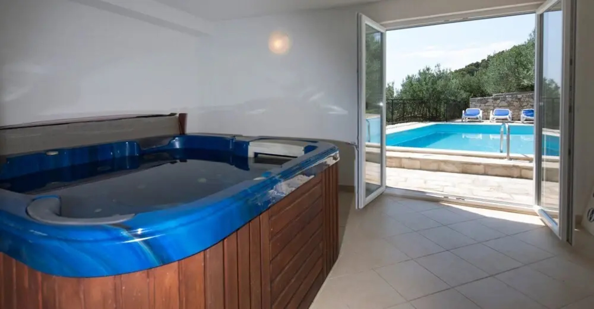 Villa Sara with pool