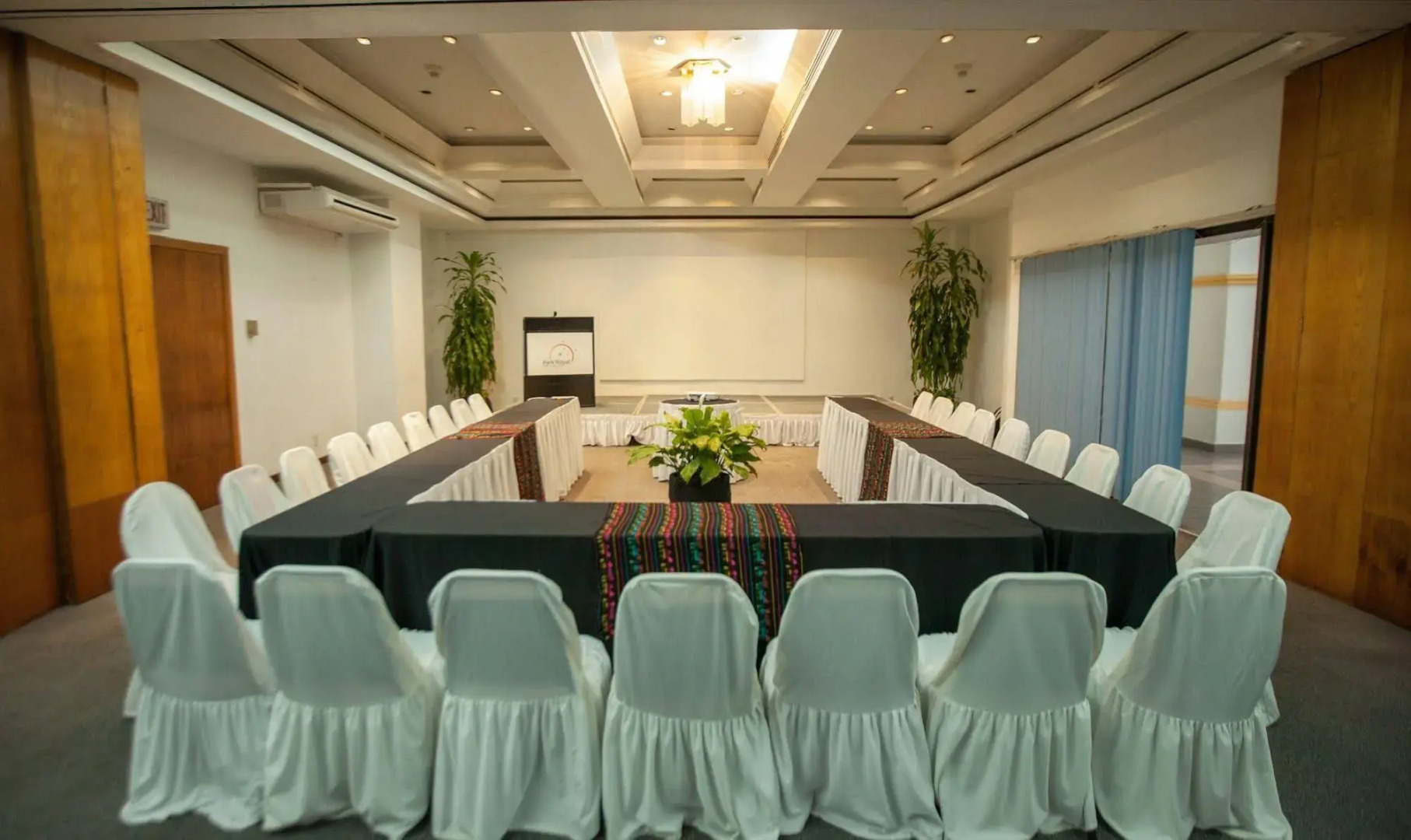 Park Royal Beach Huatulco – All Inclusive