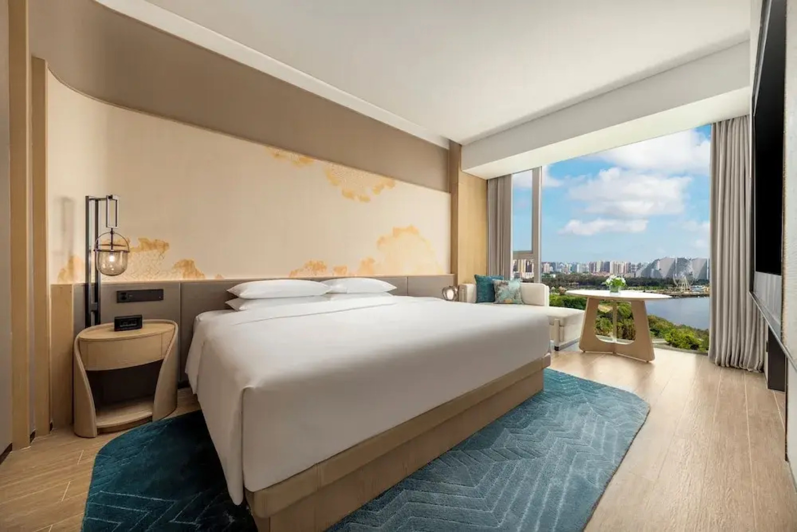 HUALUXE Resort Beihai Silver Beach by IHG