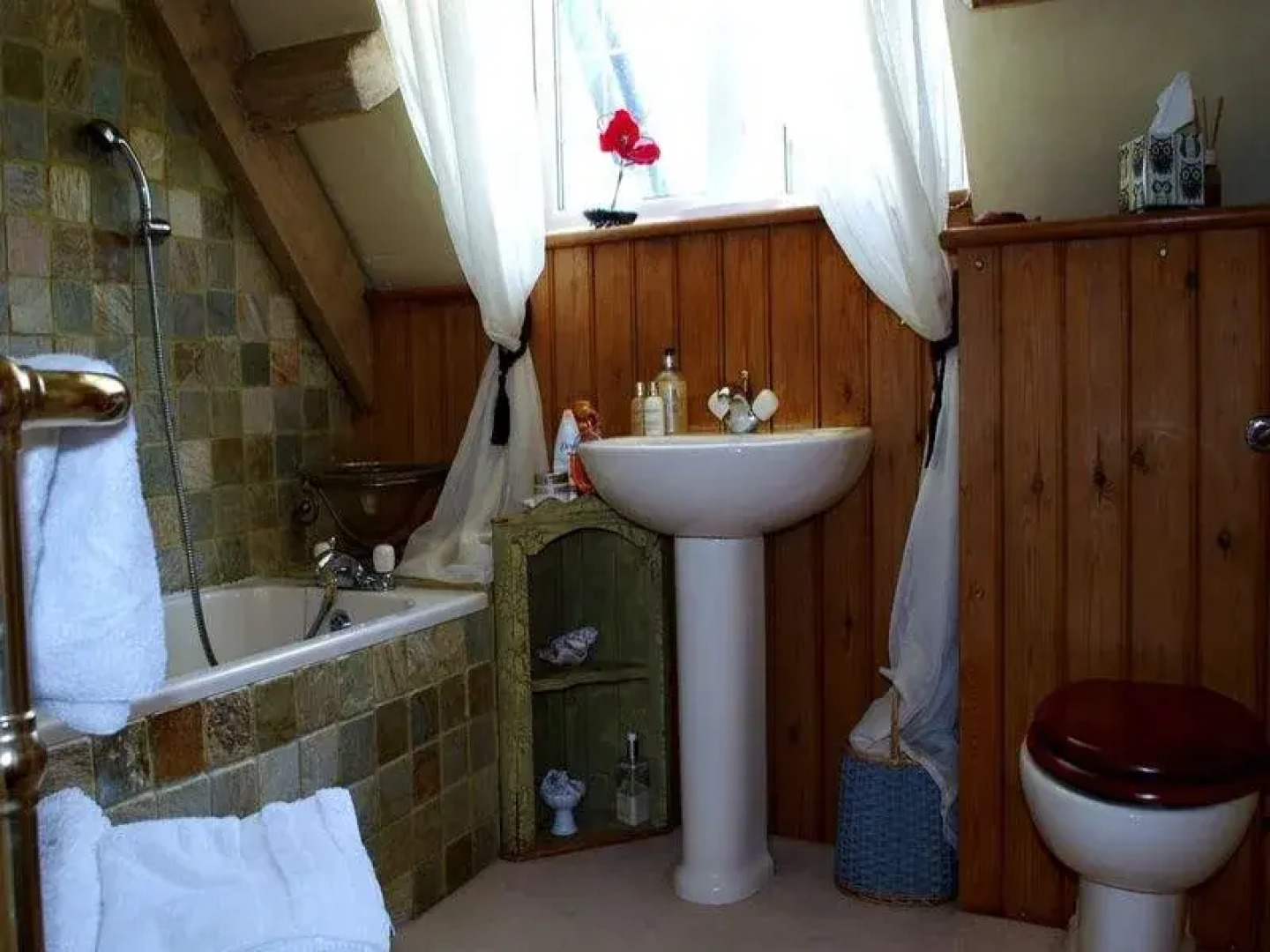 Dove Cottage Bed and Breakfast