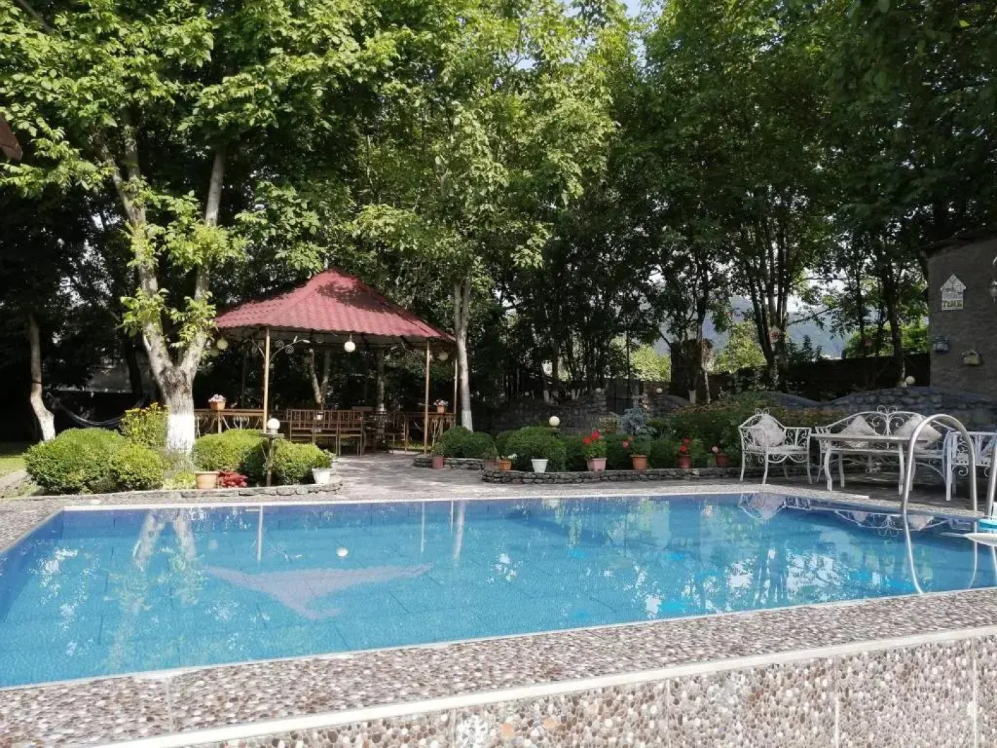 Дом отдыха и винный погреб Lago