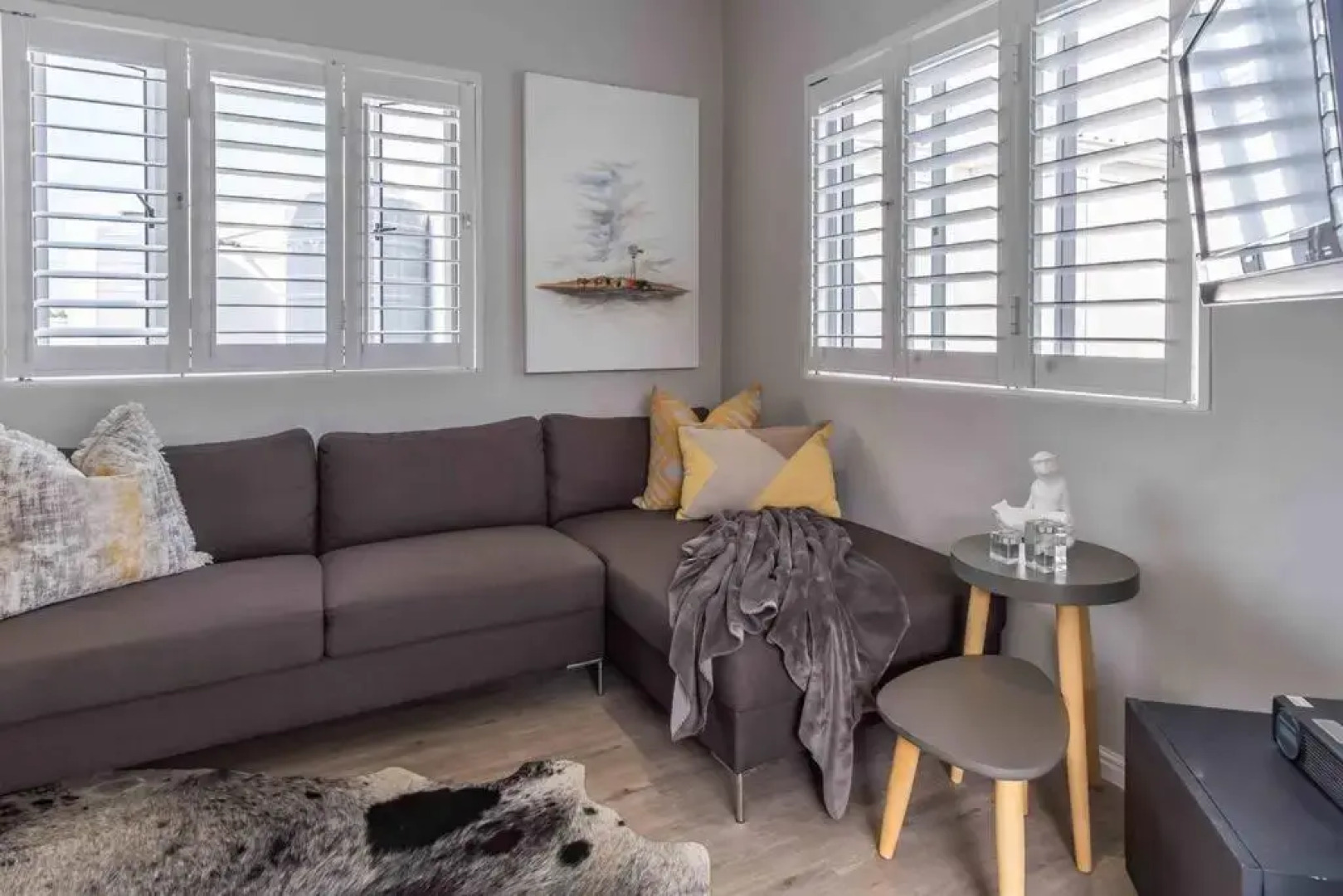 C'estÇa Cottage Modern Luxurious Sounds of the Sea