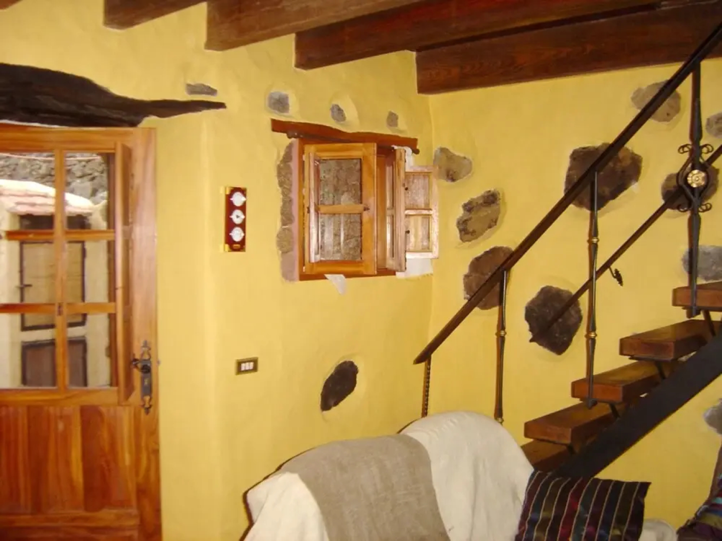 Property With 2 Bedrooms in Isora, With Wonderful Mountain View and Fu