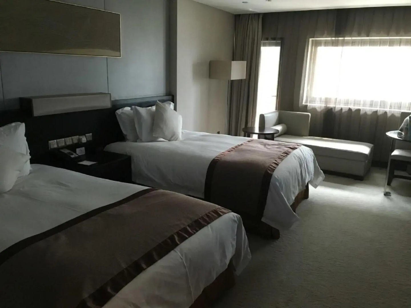 Howard Johnson IFC Plaza Ningbo