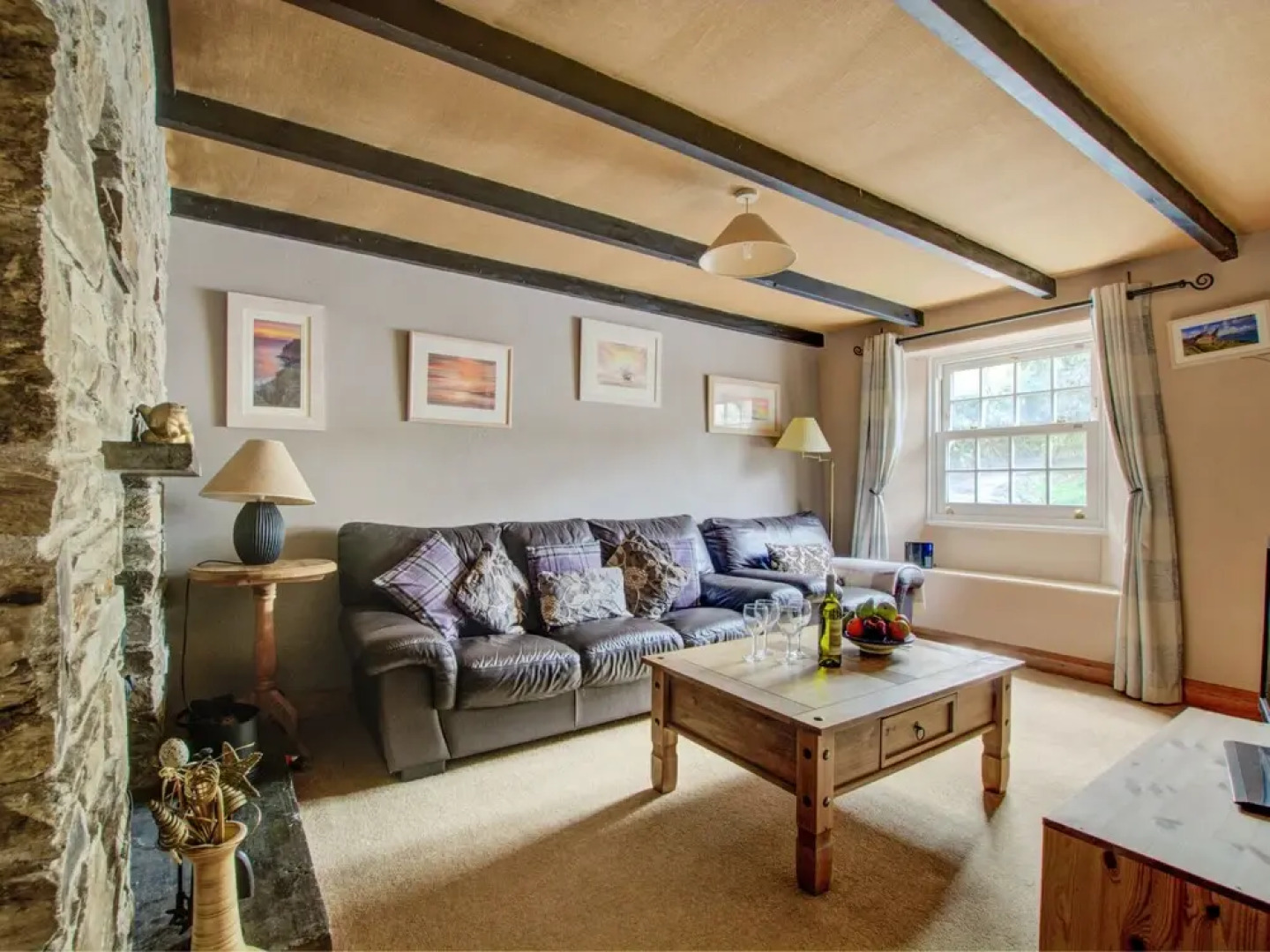 Charming Holiday Home With Lovely Garden