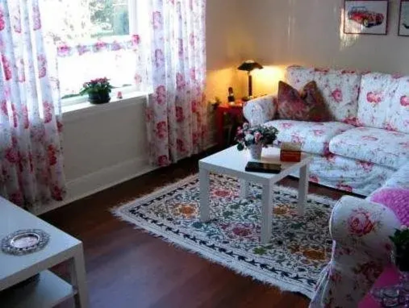 Charm of Qualicum Bed and Breakfast