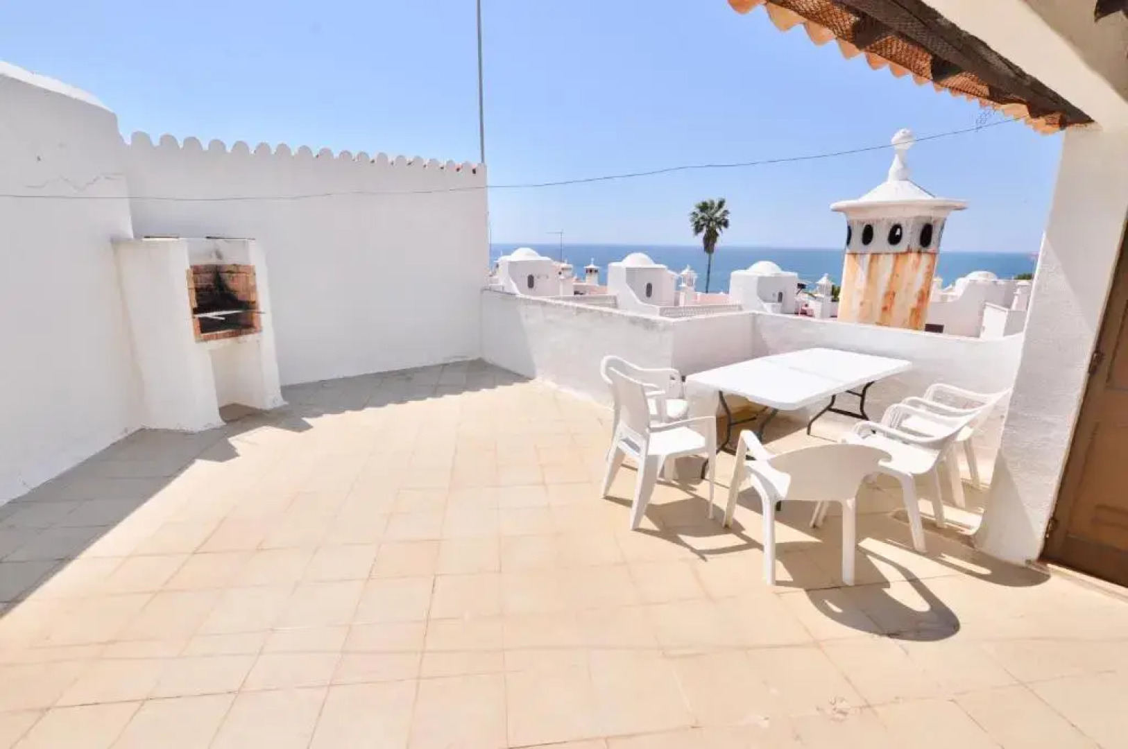 Rustic Beach House at the Cliff T3 | C218