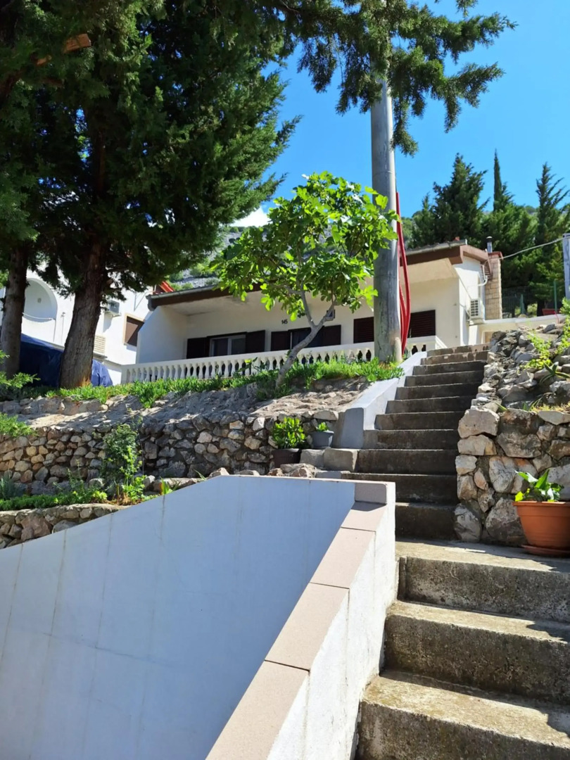 Villa Vesna, 70m from beach