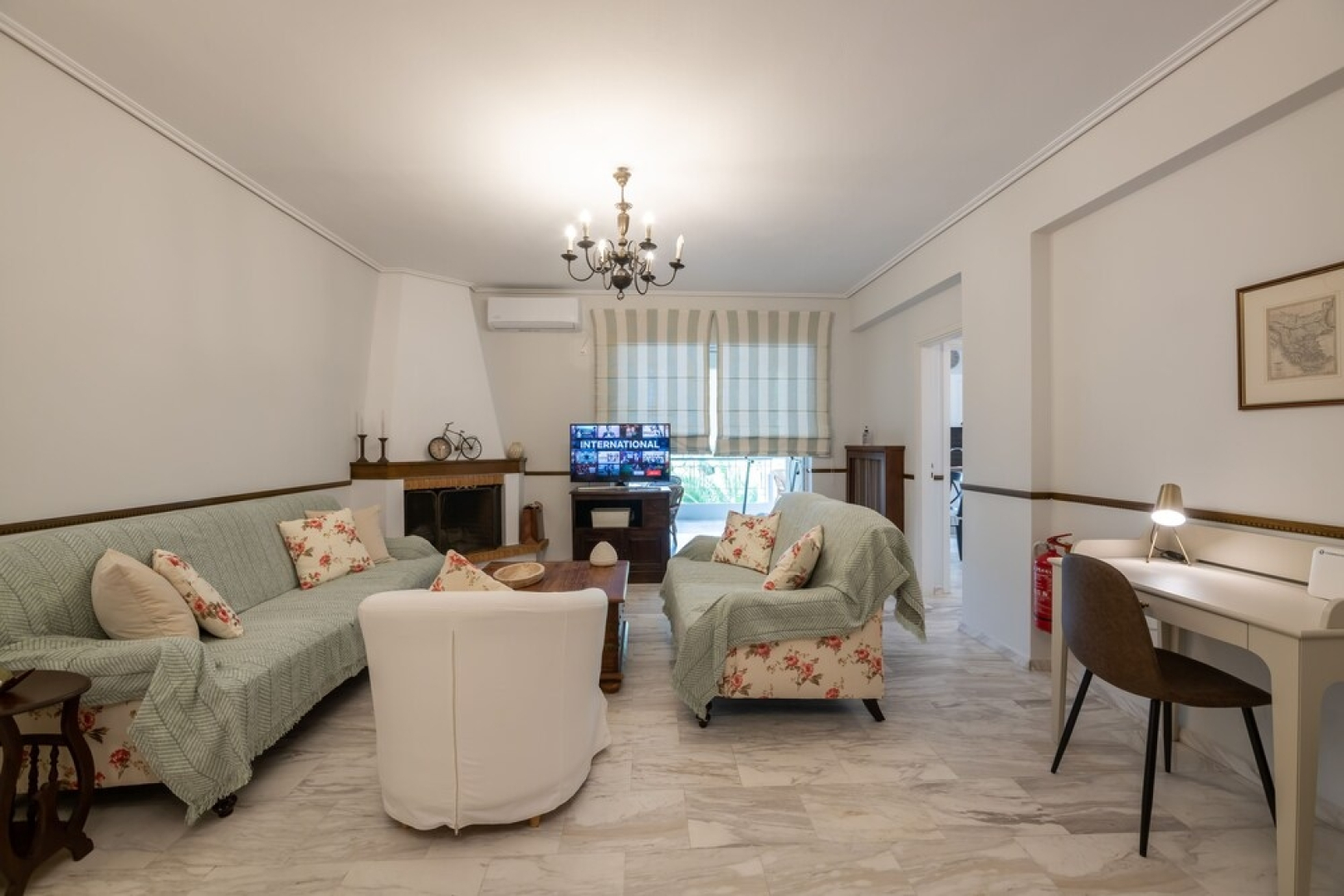 Superb 3Bed Flat With Pvt Parking