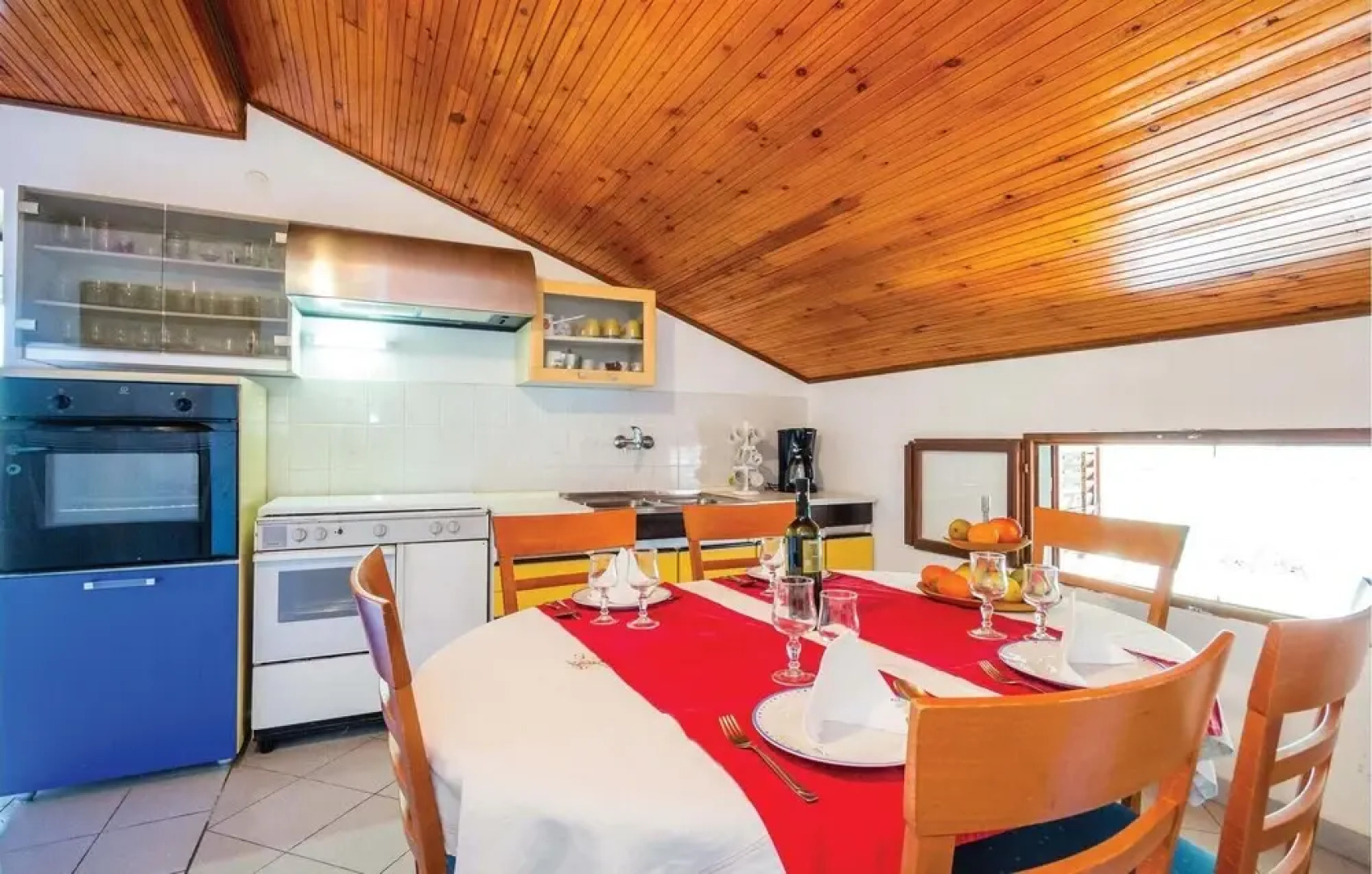 Stunning Home in Cesarica With Wifi and 3 Bedrooms