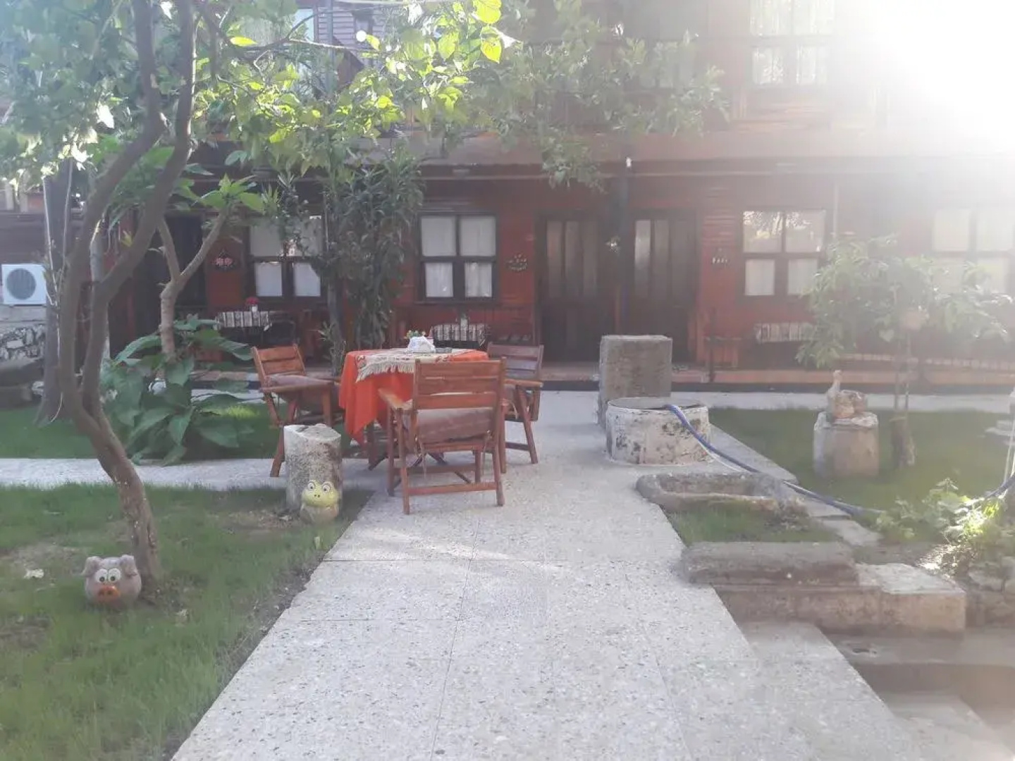 Antonios Hotel