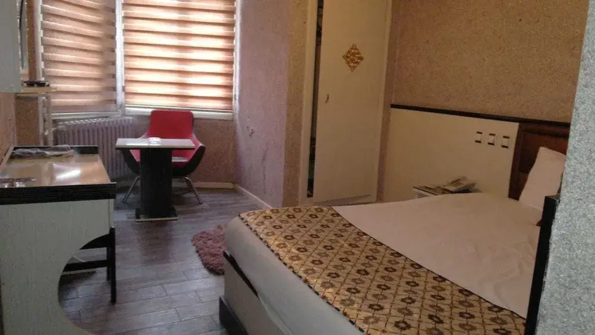 Katan Hotel
