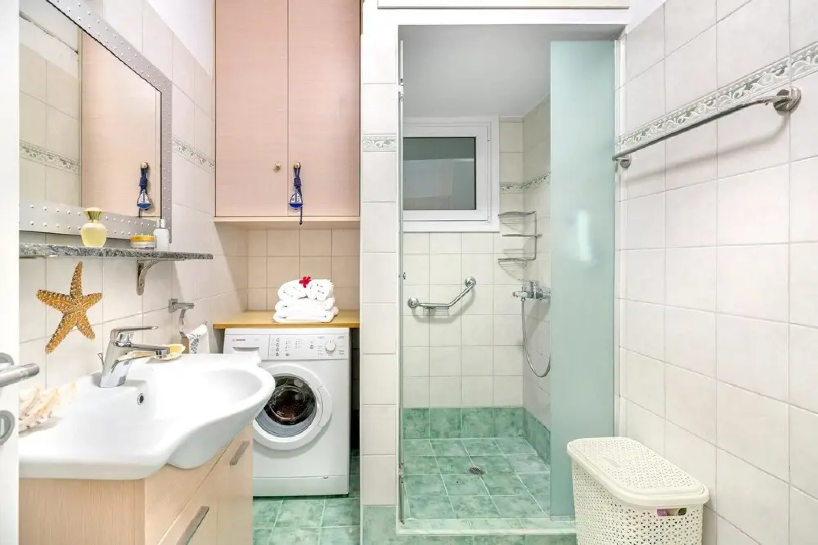 Holiday home poseidonnos and evripidou