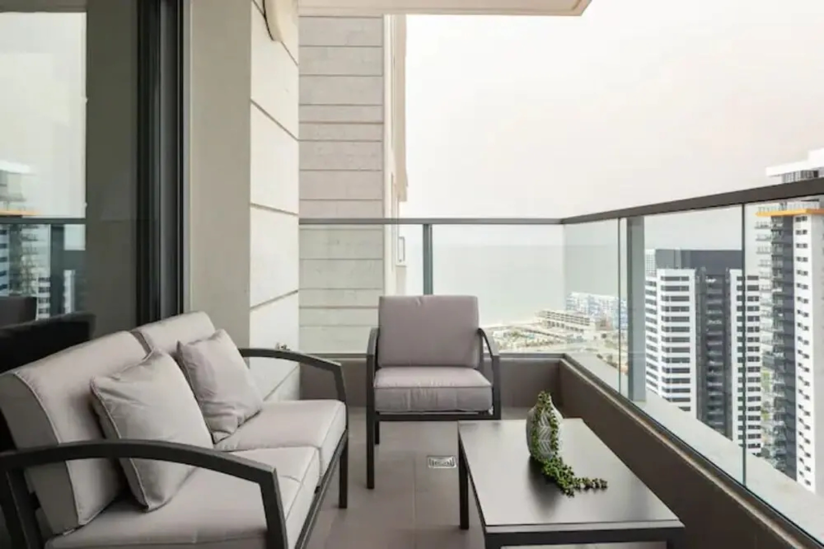 Luxury 3BR 32 Floor SeaView
