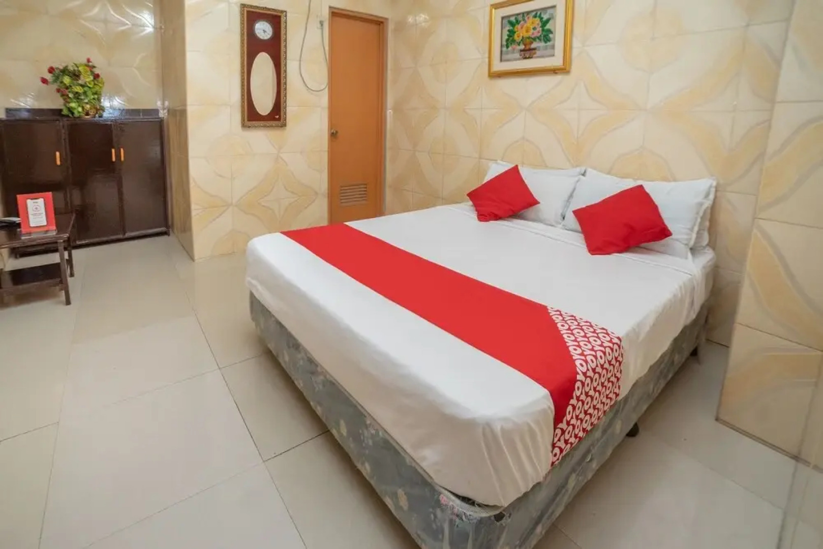 OYO 448 Pvc Pension Haus