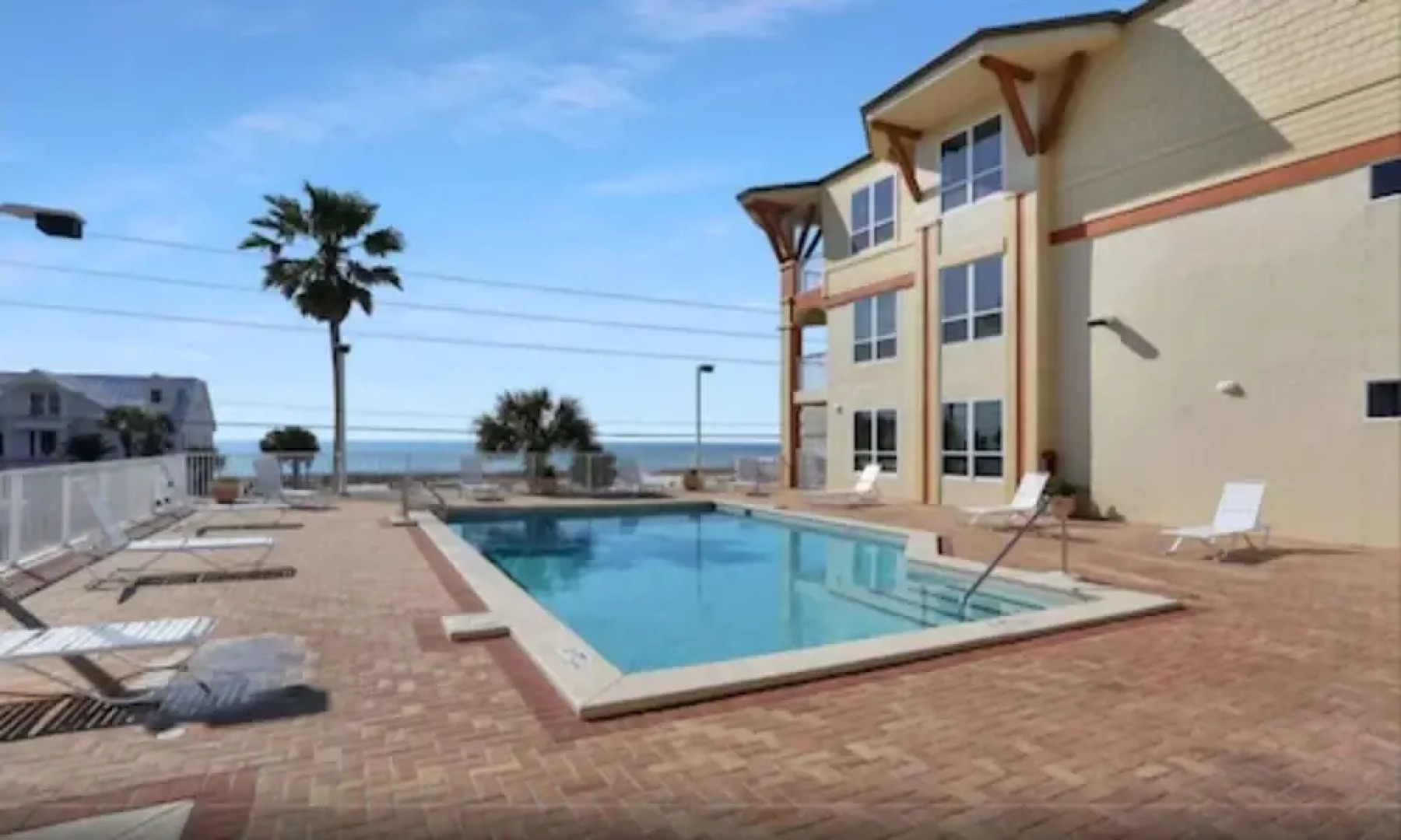 Summerhouse by Pristine Properties