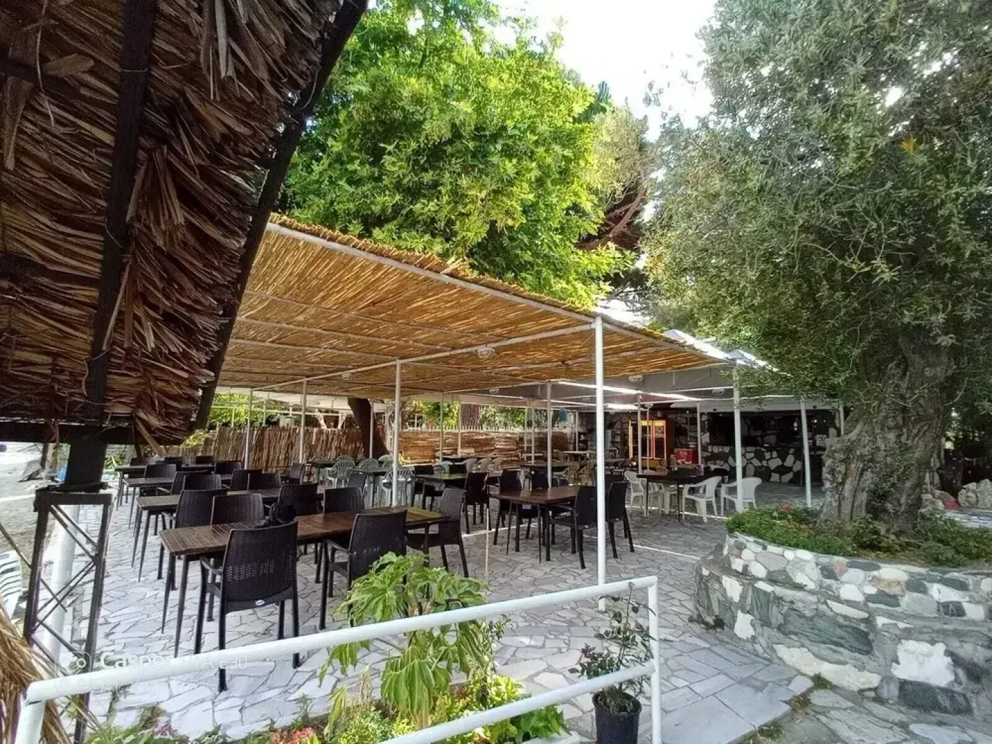 Davran Otel