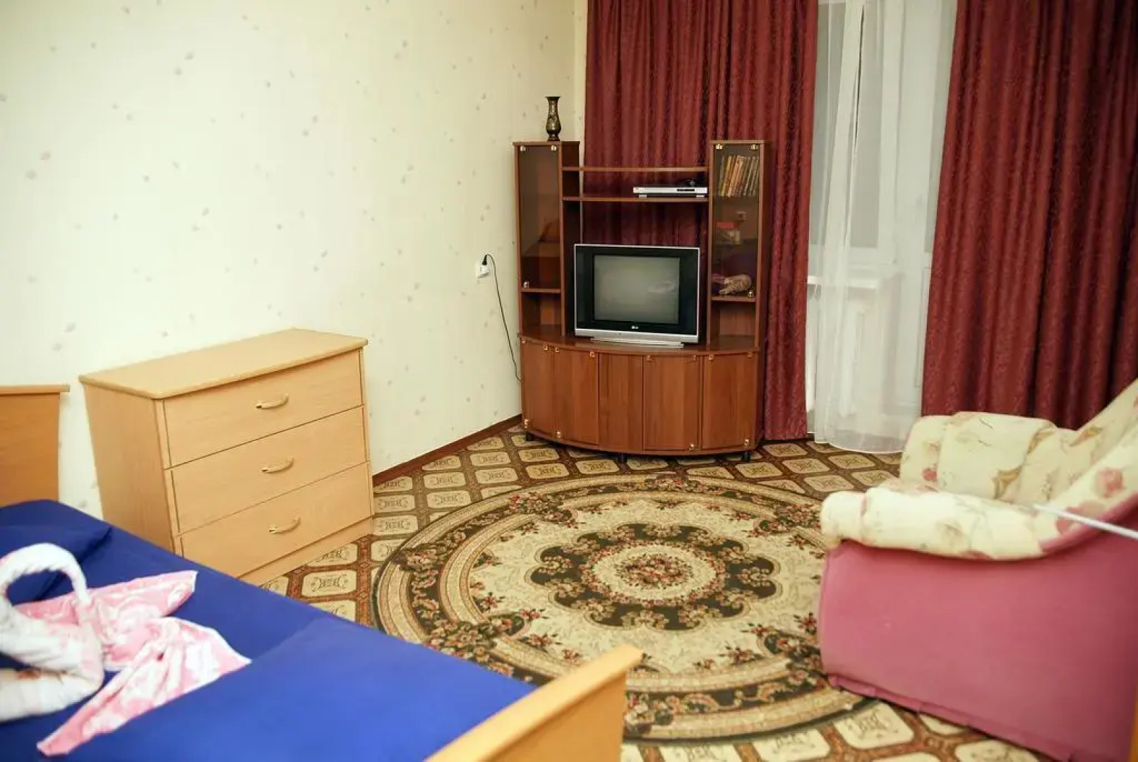 Apartmenty Komsomolskoi