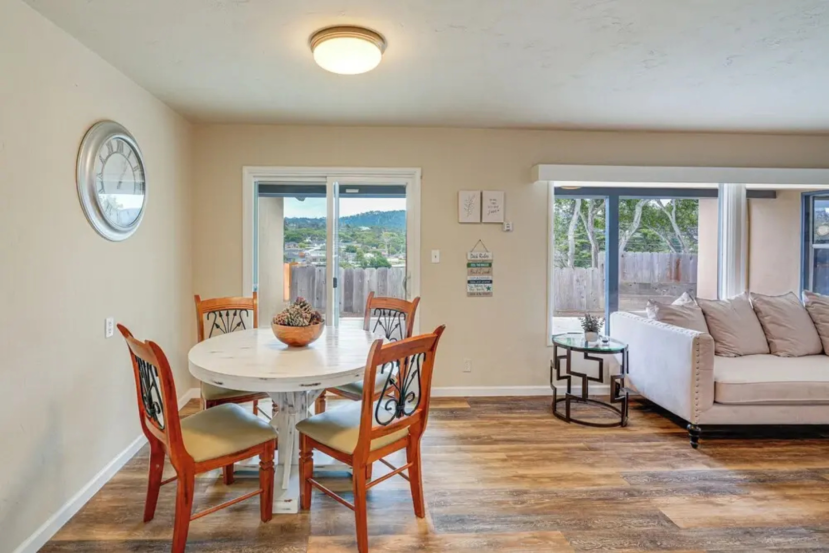 Peaceful Del Rey Oaks Retreat: 2 Mi to Beaches!