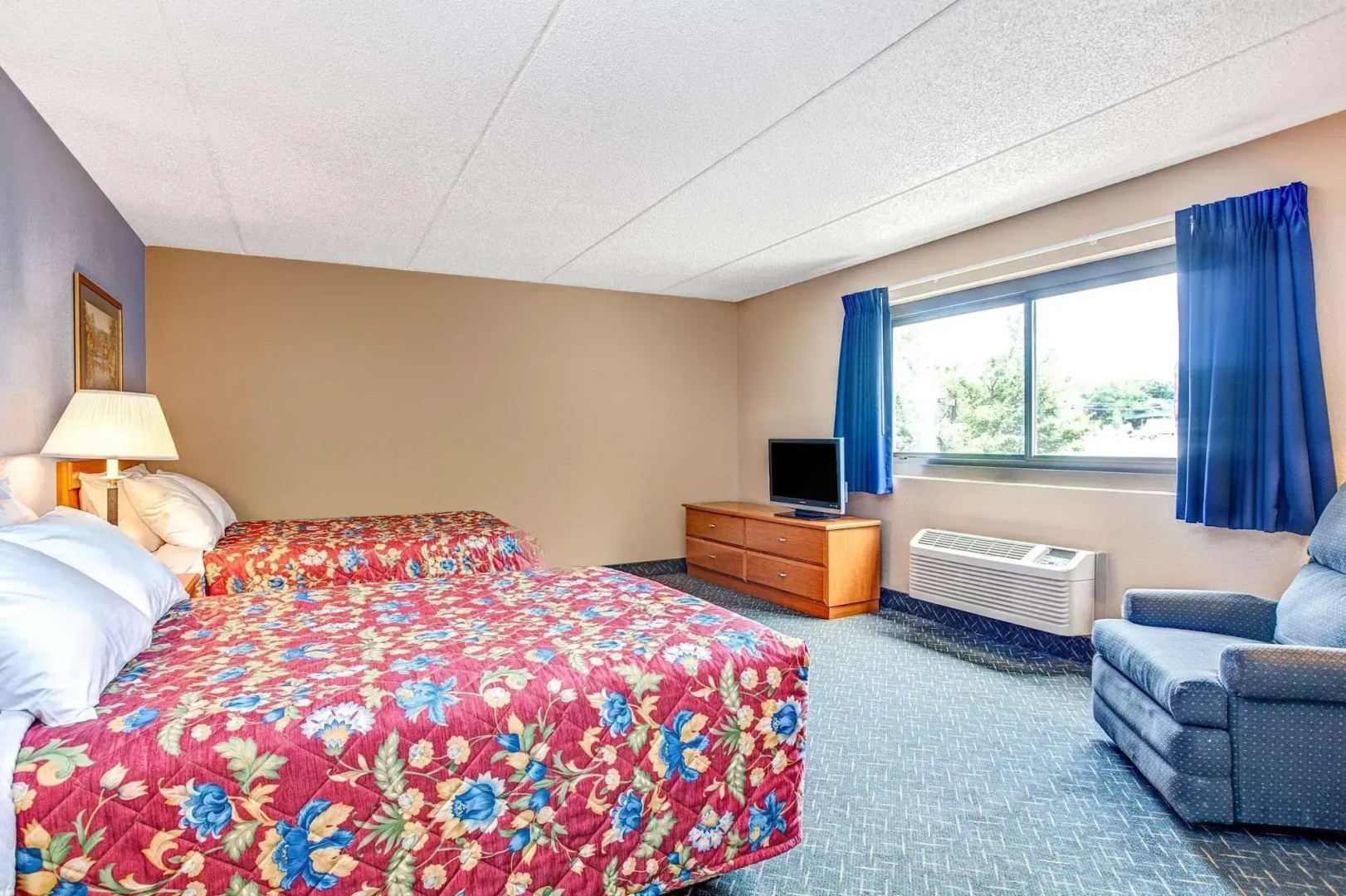 Super 8 by Wyndham Mahwah