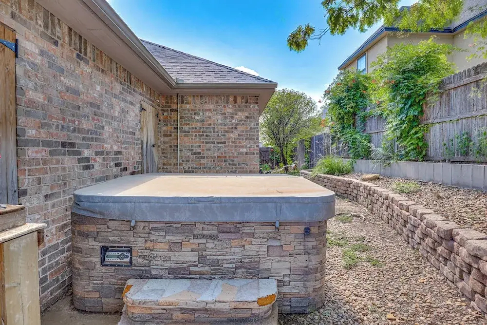 Private Hot Tub & Patio: Golf Retreat in Canyon!