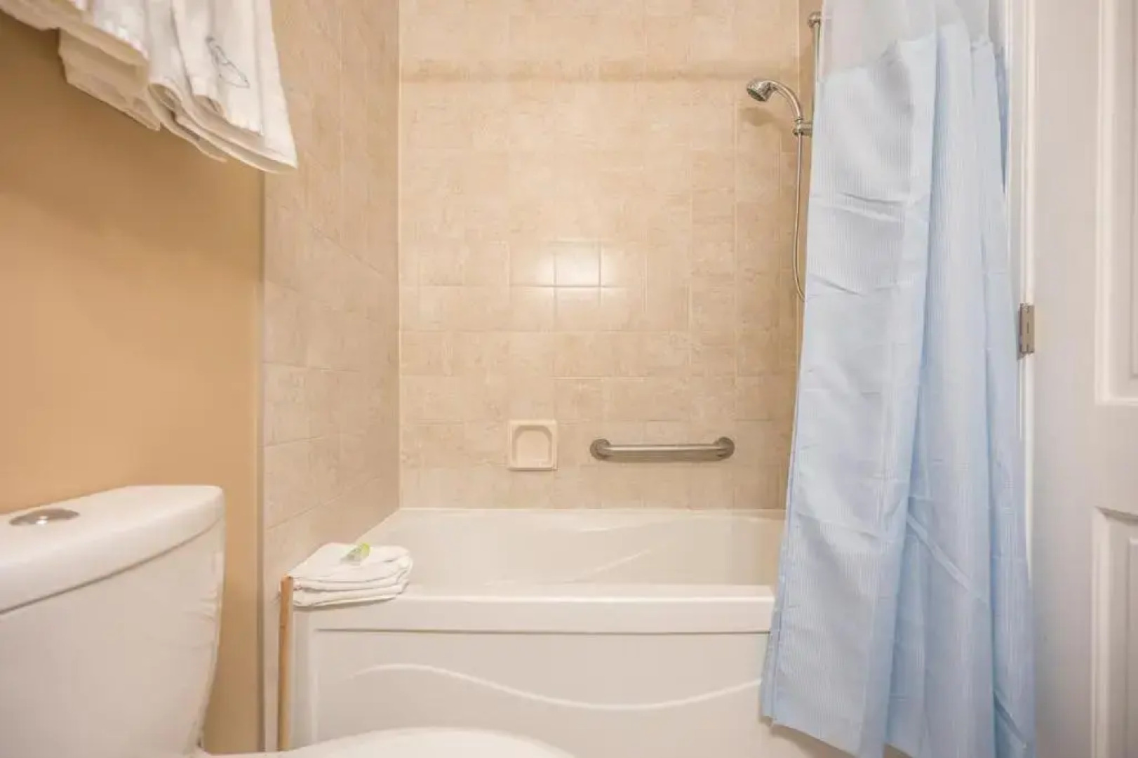 Lake Okanagan Resort