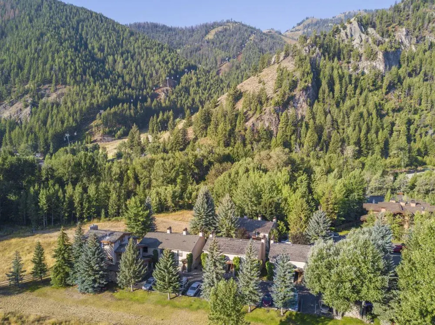 Pennay's at River Run