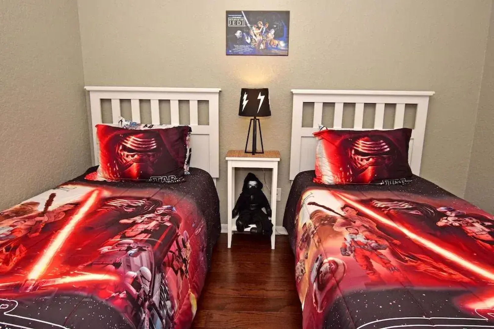 R448MIRA Miramar Delight 4 Br villa by RedAwning