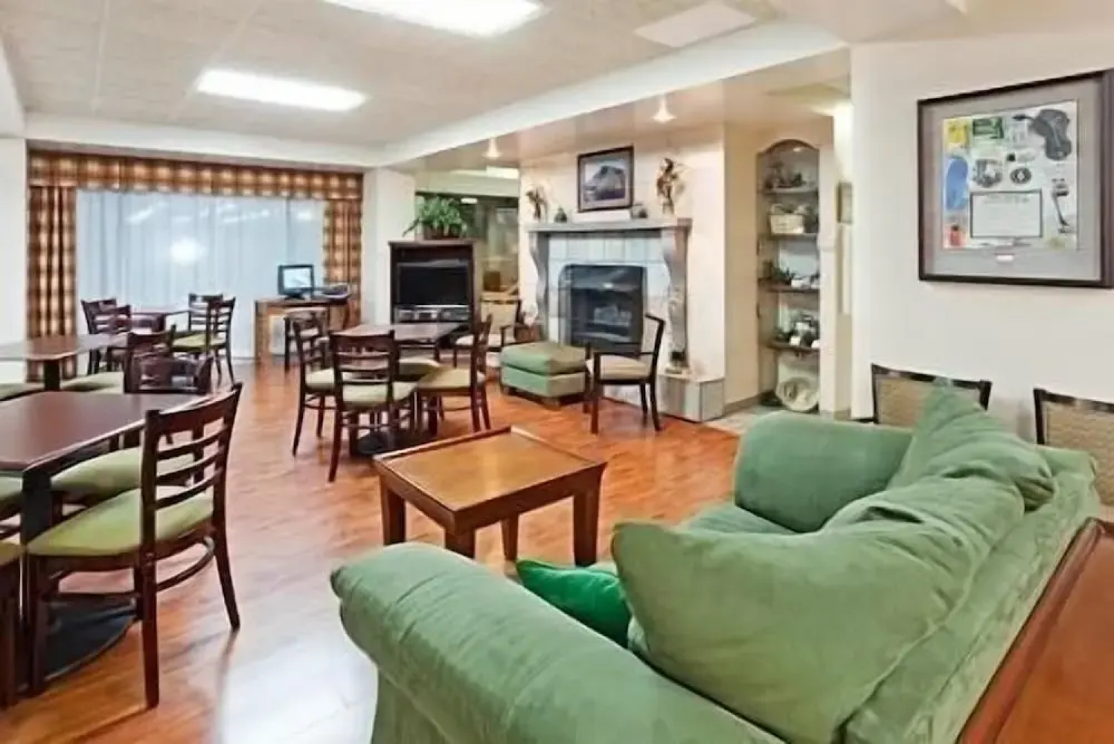 Mountain Inn & Suites - Erwin / I-26 at Exit 40