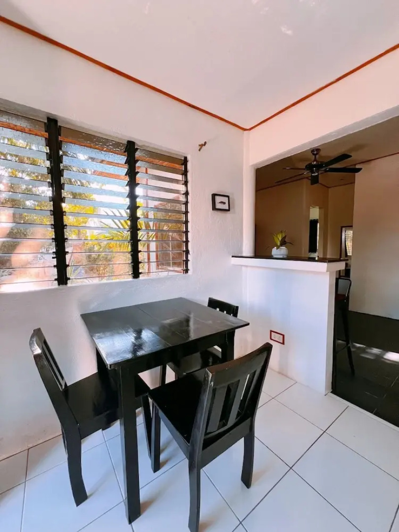 Everyday Sunday Hotel Cafe