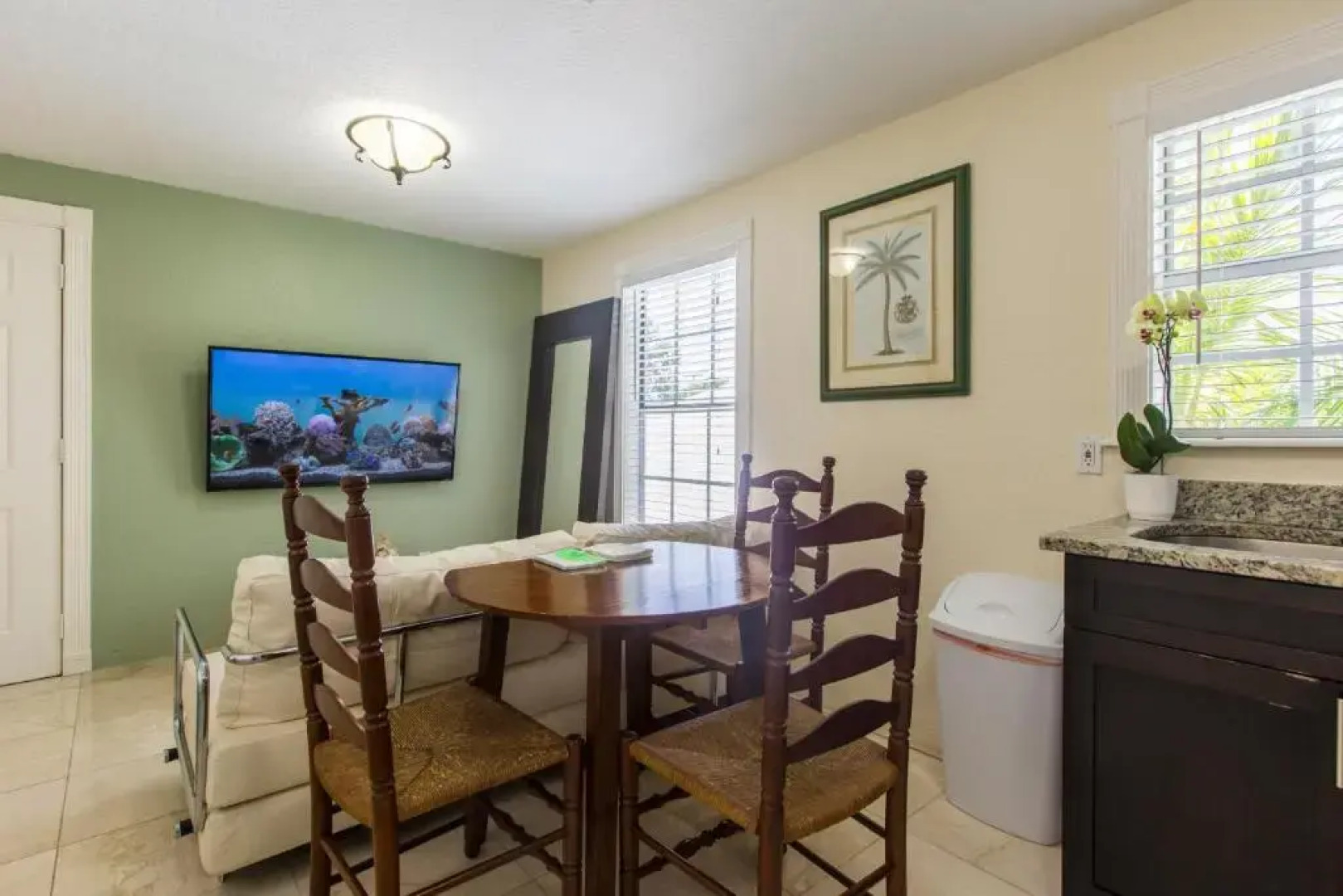 Tropical Garden Bungalow B