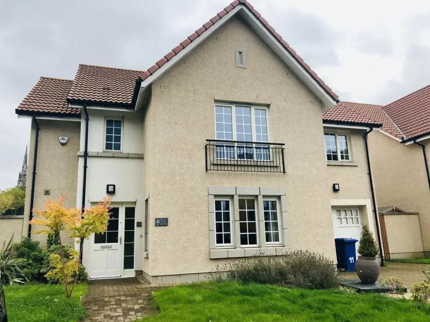 Pear Nook Treet - Exquisite Family Home