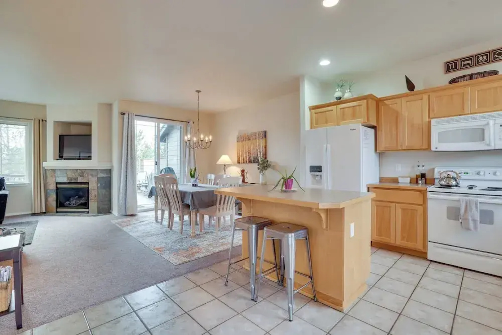 Charming Redmond Townhome w/ Resort Amenities