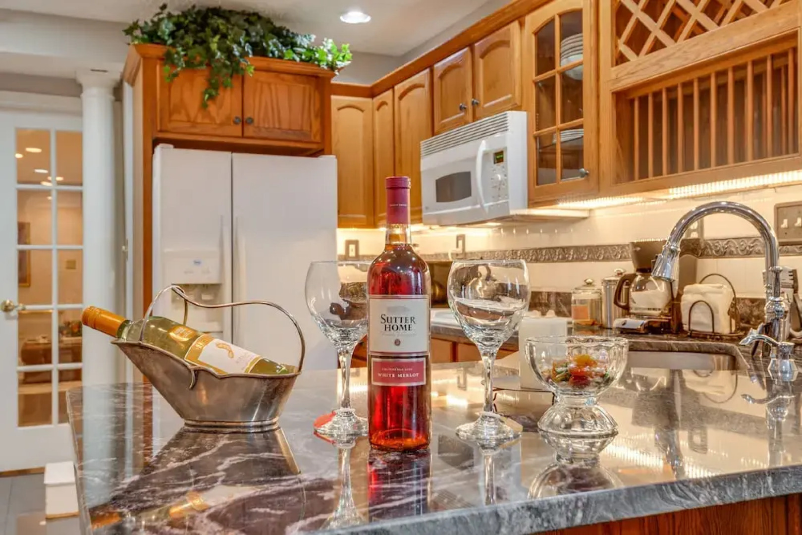 Owings Mills Apartment - 13 Mi to Maryland Zoo!