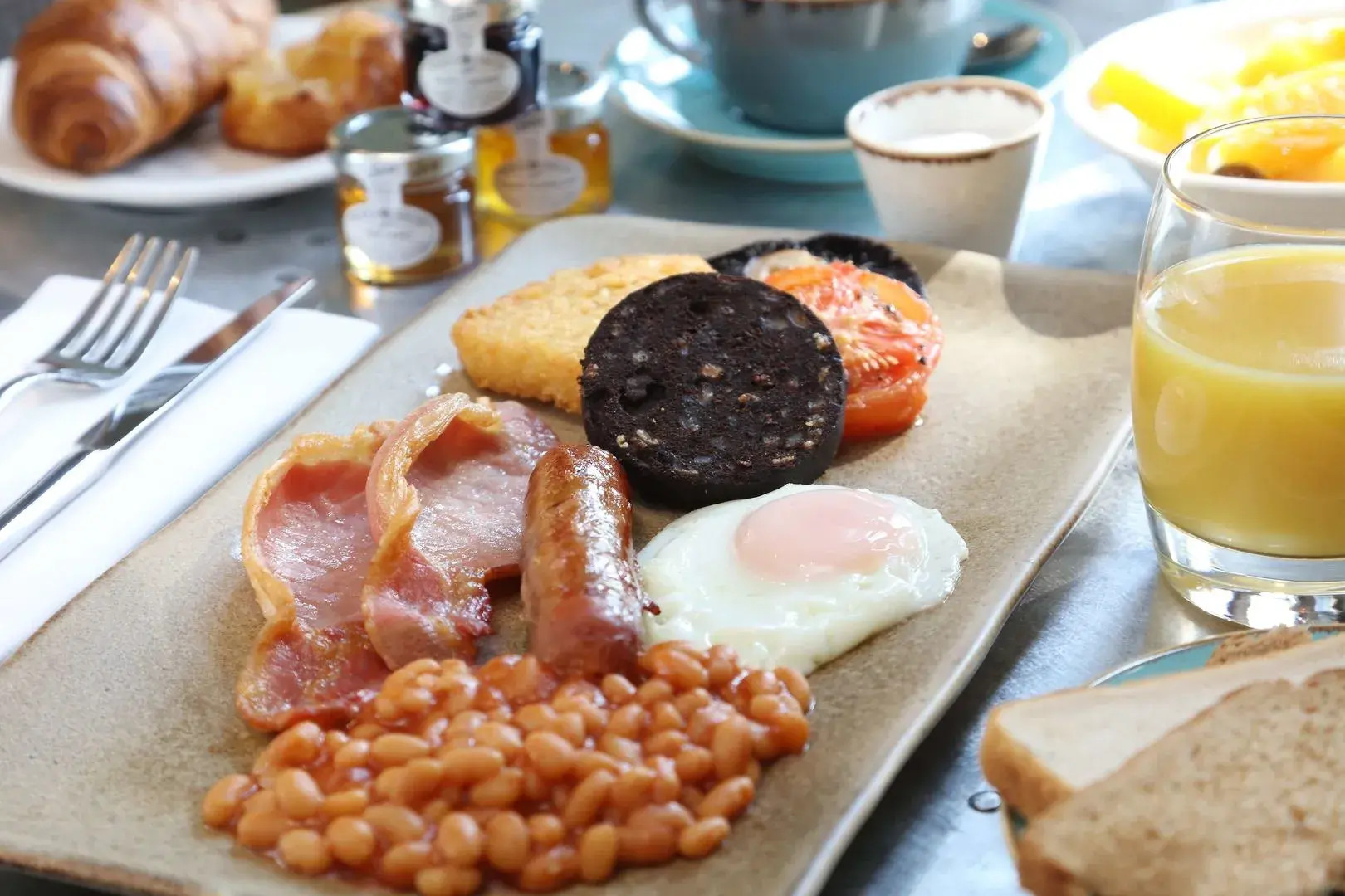 Stonecross Manor Hotel