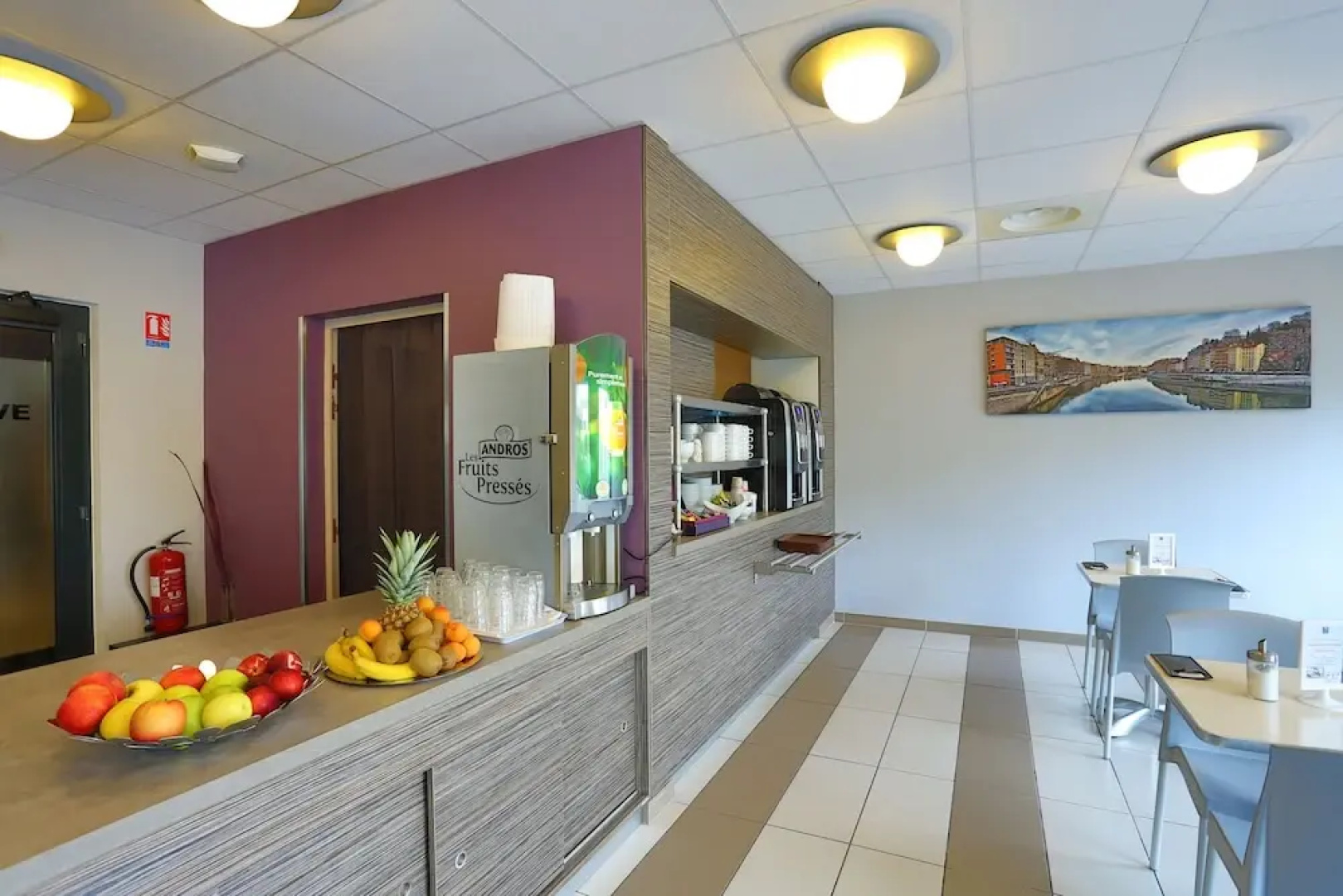 Comfort Suites Lyon Est Eurexpo
