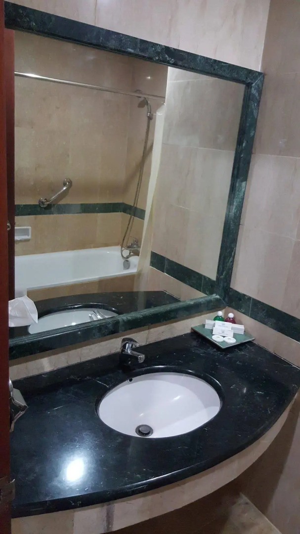 Harbourbay Amir Hotel