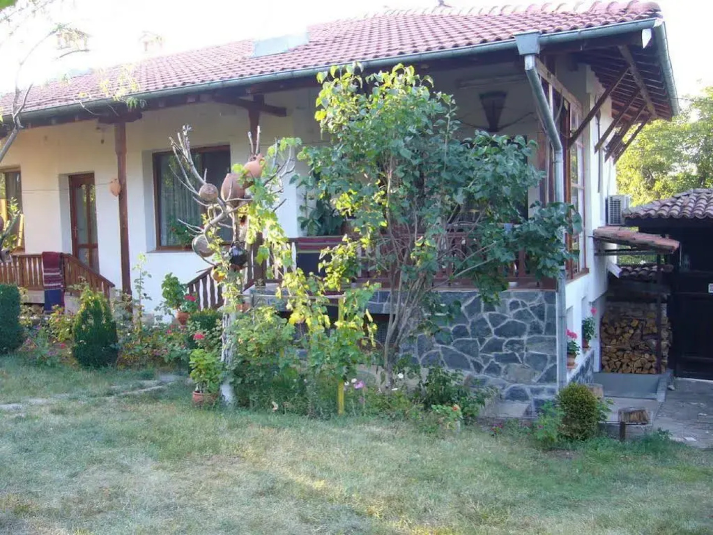 Guest House With The Wooden Plough