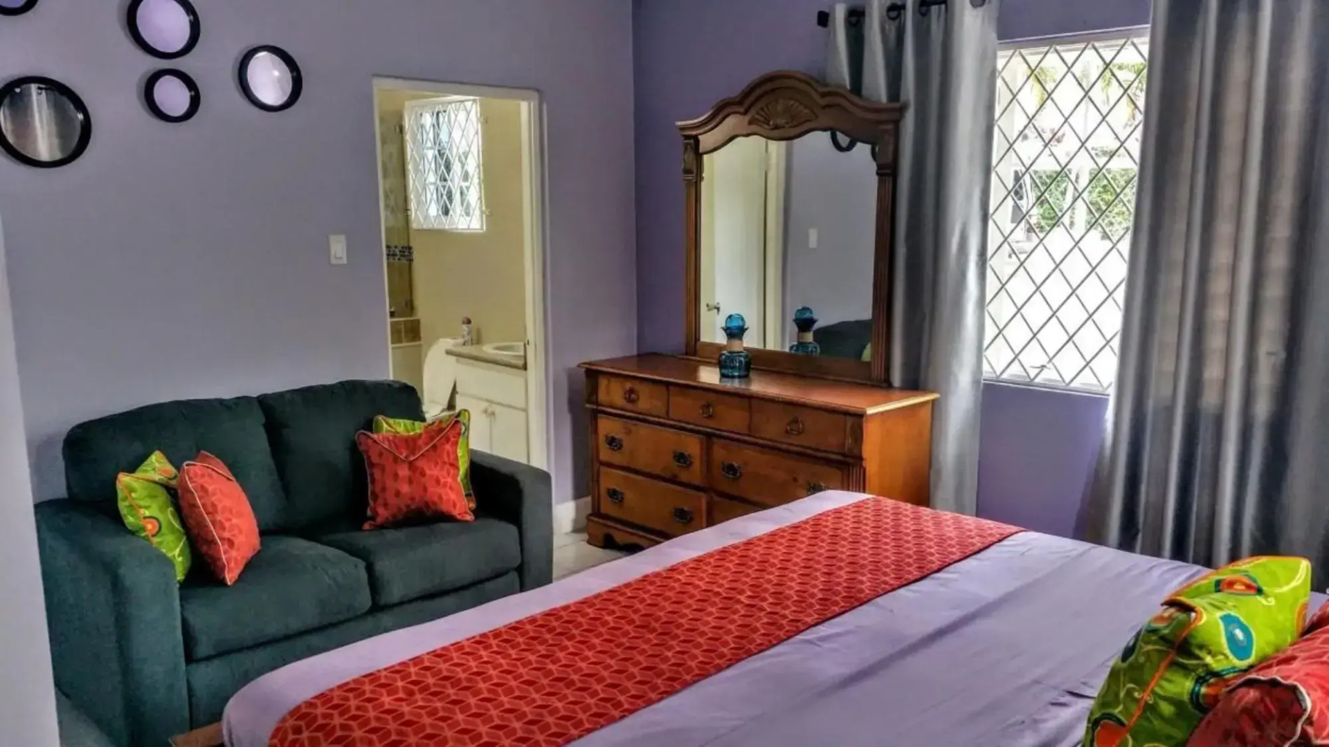 Eclipse Suite Guest Apartment