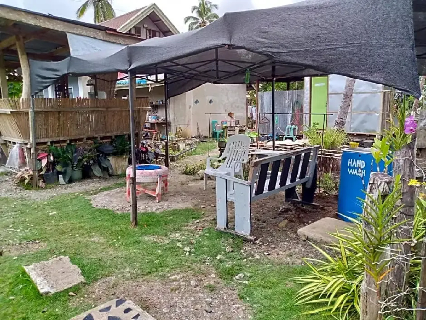 JUNJALs Backpackers Chalet